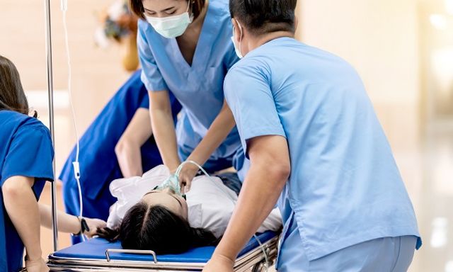 Nữ nhân viên y tế 28 tuổi tử vong đột ngột: Chuyên gia cảnh báo 