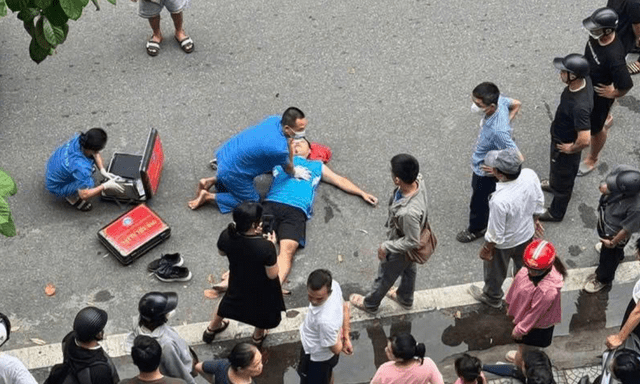 Từ câu chuyện bác sĩ cứu người trên phố 'gây bão' mạng: Điều xảy ra trong 4 phút ít ai ngờ
