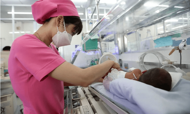 Thứ trưởng Bộ Y tế: Việt Nam đối mặt 