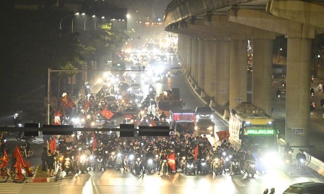 Đang “đi bão” thì chợt nhớ camera AI vẫn hoạt động 24/24!