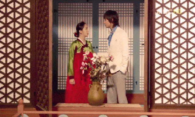 Phim Hàn duy nhất được coi là chuẩn mực hoàng gia đi trước thời đại, 20 năm sau xem lại vẫn thấy sang