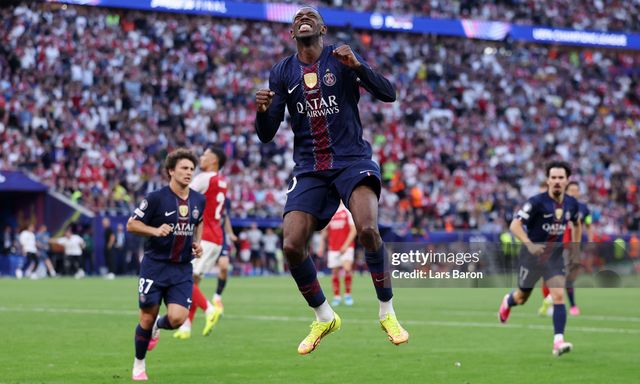 Diễn biến chung kết Champions League: Dembele ghi bàn trên chấm phạt đền, PSG 1-1 Arsenal (Hiệp 2)