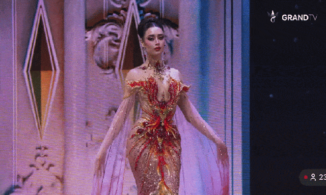 Bán kết Miss Grand International: Emoura Phạm đẹp phát sáng, fan Việt thở phào với váy dạ hội đổi đúng phút chót