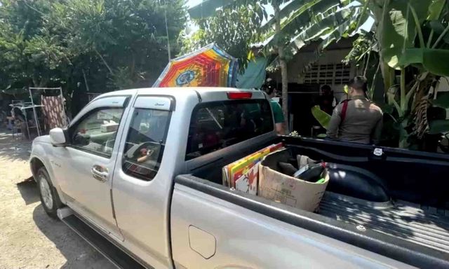 Con trai đến thăm mẹ, sợ làm phiền nên ngủ trong ô tô, sáng hôm sau mẹ nhìn vào trong xe mà ám ảnh