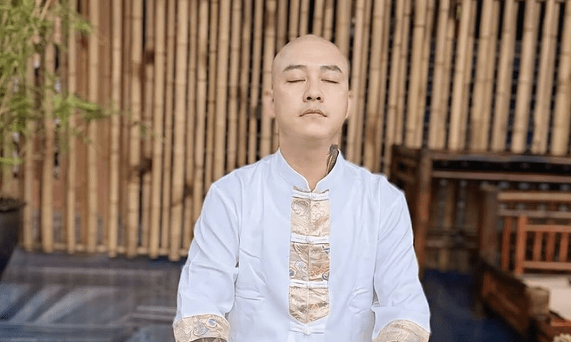 Tuấn Hưng lên tiếng về tin đồn ốm nặng, mất giọng