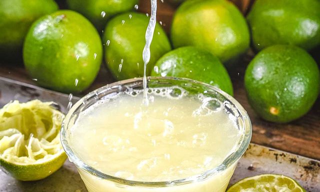 Người đàn ông tử vong sau khi uống chanh muối liều cao để 