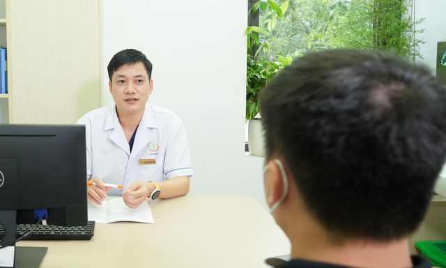 Cuối năm “bung xõa”, bệnh STIs ở nam giới tăng báo động