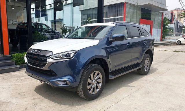 Loạt xe đại hạ giá năm 2024: Pajero Sport lớn nhất đến 300 triệu, có mẫu 'miệt mài giảm' 12 tháng vẫn chưa hết hàng tồn