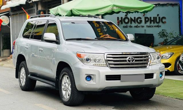 Rao Toyota Land Cruiser độ ghế thương gia kiểu Hermes giá gần 1,6 tỷ đồng, người bán tiết lộ: Đã được bảo dưỡng toàn bộ mất gần 800 triệu đồng