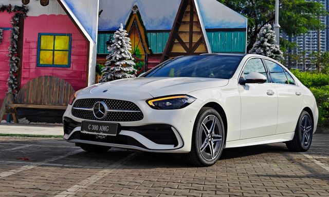 Mercedes-Benz C-Class nâng cấp tại Việt Nam: Thêm HUD, sưởi và một số tiện nghi khác, giá không đổi làm khó 3 Series