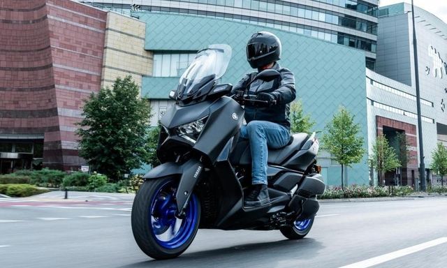 Yamaha XMAX 300 2025 chốt ra mắt Việt Nam tuần sau: Nhẹ hơn, nhiều màn hình hơn, thêm lựa chọn cao cấp cho dân mê phượt 