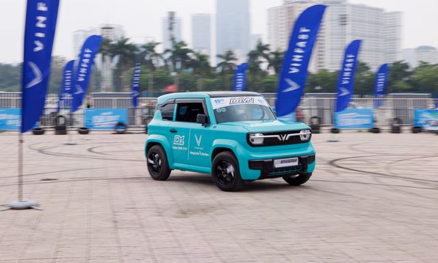 VinFast làm sự kiện quy mô khủng ở Hà Nội: Trưng bày Limo Green đang hot, drift VF 3, lái thử sa hình, thu đổi xe cũ tại chỗ 