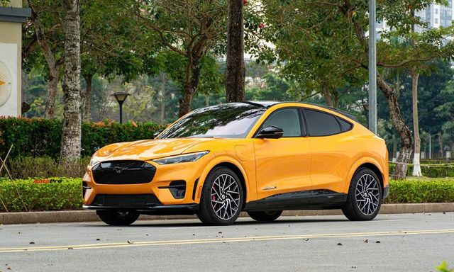 Ford Mustang Mach-E bất ngờ chốt lịch ra mắt Việt Nam ngày 15/8: SUV thuần điện mạnh 480 mã lực, chạy Hà Nội - Hạ Long khứ hồi không cần sạc