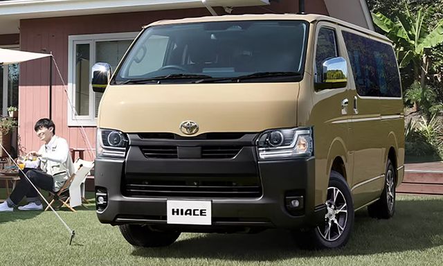Toyota HiAce ‘cá mập’ một thời tại Việt Nam có bản nâng cấp: Đồng hồ điện tử, camera 360 độ cùng nhiều tiện ích xịn như xe con