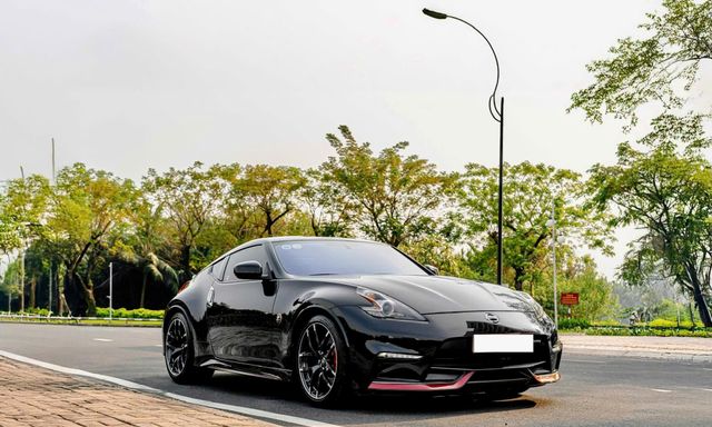 Nissan 370Z Nismo số sàn duy nhất Việt Nam rao 3,7 tỷ đồng: Đắt hơn RX 350 bản 'base' mua mới, bù lại 'xe gần như mới' cho người thích sưu tầm