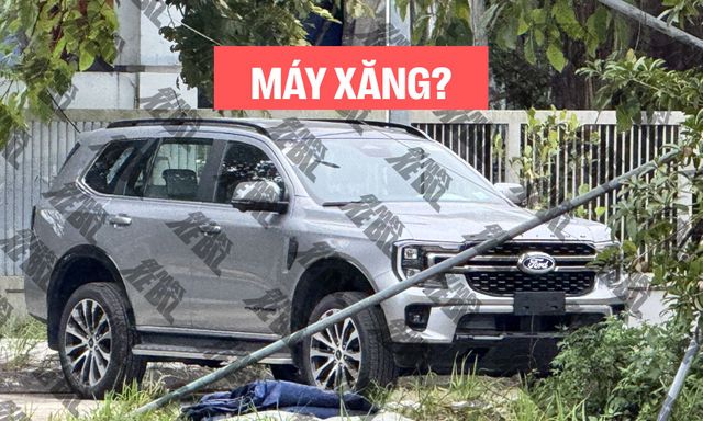 Lộ ảnh Ford Everest 'lạ' tại Việt Nam: Dễ dùng máy xăng khác hoàn toàn xe trên thị trường, bản Platinum nhưng nhiều trang bị chưa từng có