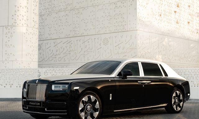 Rolls-Royce Phantom có bản khắc laser độc nhất thế giới: Hoạ tiết có thể gây hoa mắt, độ sâu vết khắc dày gần gấp đôi tờ tiền
