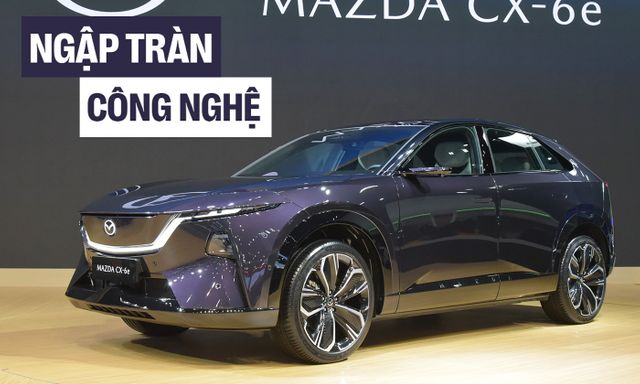 Xem Mazda CX-6e ngoài đời thực: Bề thế hơn CX-5, thiết kế bóng bẩy với 3 màn hình siêu lớn, chạy tới 600km/sạc