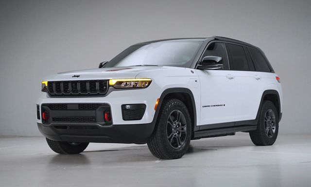 Jeep Grand Cherokee Trailhawk nhá hàng trước khi ra mắt năm nay, THACO mà đưa về thì sẽ hút thêm dân chơi Việt mê phượt, chạy địa hình