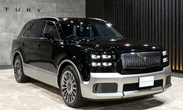 Đại gia ở đây dám ‘chơi’ Toyota Century nhập tư với giá quy đổi gần 20 tỷ đồng, đắt hơn cả Rolls-Royce Phantom