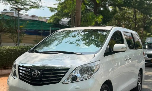 Bỏ 800 triệu đã đủ để mua chiếc Toyota Alphard này phục vụ gia đình: Hàng hai có bệ đỡ chân, cửa trượt, máy V6 3.5L