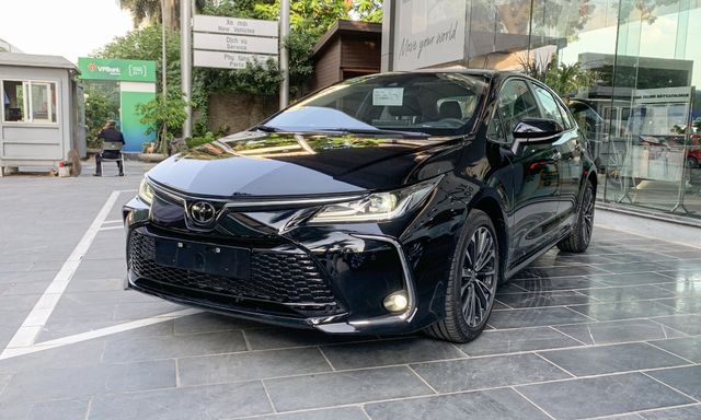 Toyota Corolla Altis dừng bán tại Việt Nam, sedan C ngày càng èo uột, chủ yếu bán Civic và Mazda3
