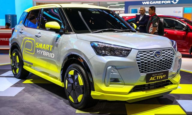 'Anh em sinh đôi' Toyota Raize trình làng bản hybrid cực nổi bật: Sơn đổi màu, thiết kế hầm hố hơn, giá quy đổi hơn 500 triệu đồng