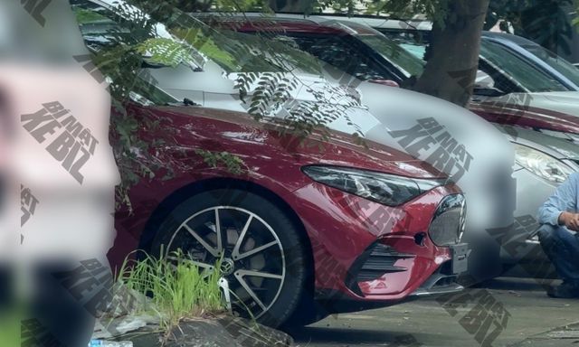 Mercedes-Benz CLA 200 EV giá dưới 1,7 tỷ xuất hiện tại Hà Nội: Có gói thể thao AMG, đi hơn 500km/sạc