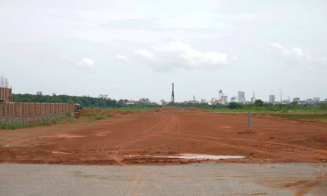 Đường nối từ trung tâm đi sân bay Đồng Hới: Gặp vướng mắc trong thi công