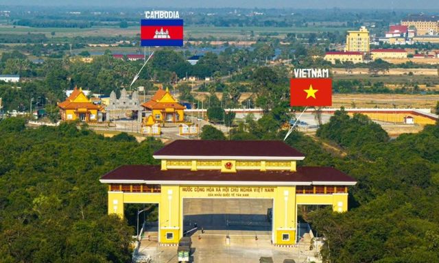 Việt Nam - Campuchia khánh thành cửa khẩu quốc tế mới: Mục tiêu 20 tỷ USD trong tương lai