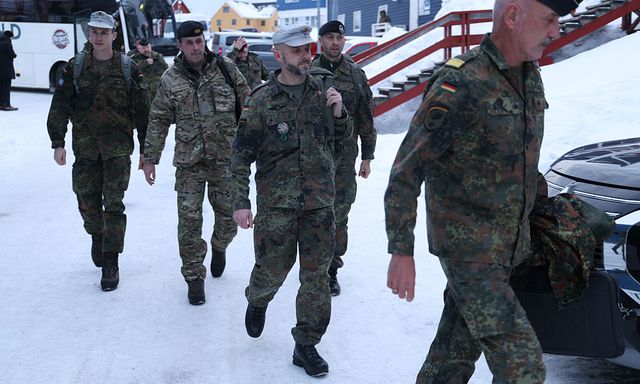 Lính Đức rời Greenland