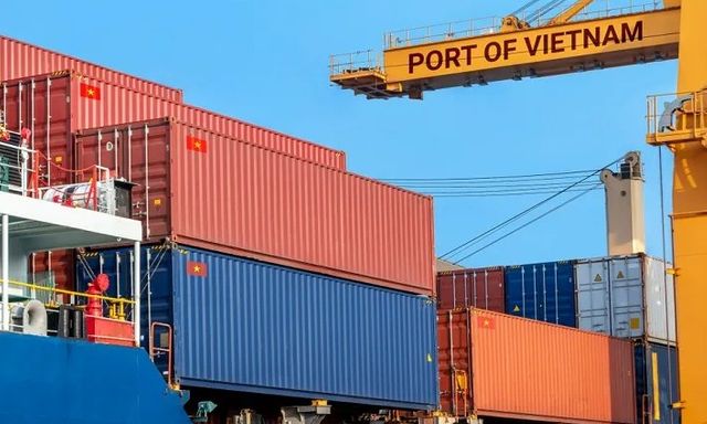 Sản lượng số 1 thế giới nhưng vẫn phải xuất thô phần lớn sang Việt Nam: Lý do nằm ở hai từ 