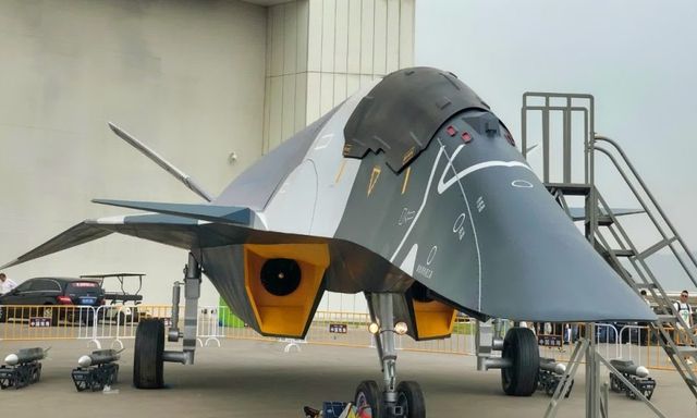 Chuyên gia nói về siêu tiêm kích 