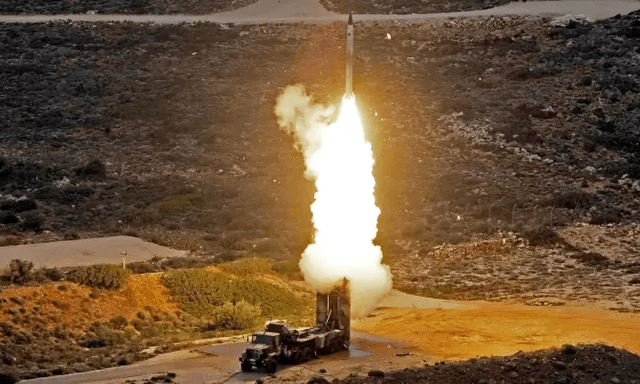 Sức ép khủng khiếp khiến S-300 không chịu nổi, thế “song kiếm hợp bích” giữa Su-35 và S-300 tan vỡ