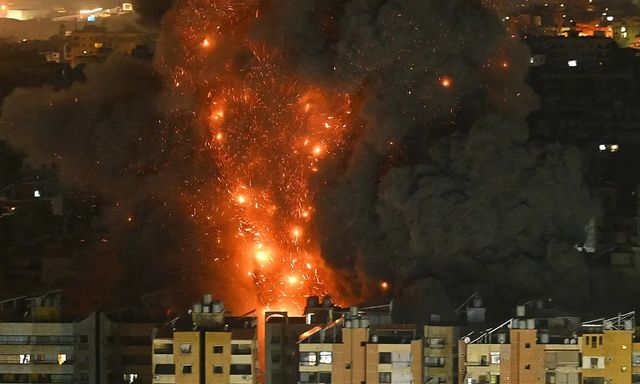 Nã 200 rocket, Iran và Hezbollah hiệp đồng tấn công – Mỹ xác nhận rơi máy bay, vũ khí Nga tới 