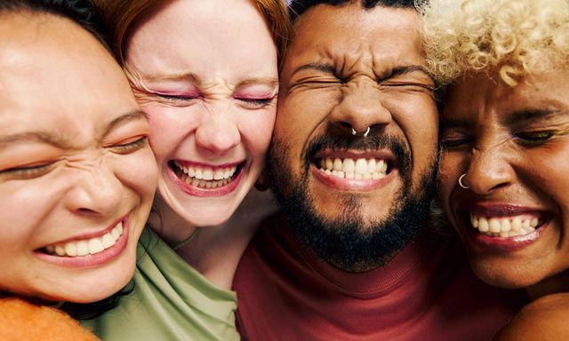 Báo cáo của Liên Hợp Quốc: Lý do khiến bạn không hạnh phúc – không phải tiền bạc, mà là thứ dùng mỗi ngày