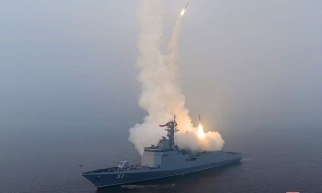 Tàu khu trục Triều Tiên gây kinh ngạc khi mang vũ khí rất giống tên lửa Zircon, làm 