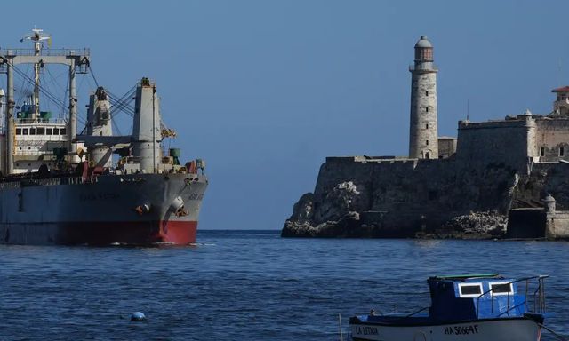 Cuba 'nhận quà' từ Trung Quốc