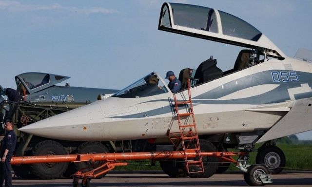 Bay thử Su-57 hai chỗ ngồi mới, phi công Nga đã cho tất cả một lời giải thích rõ ràng