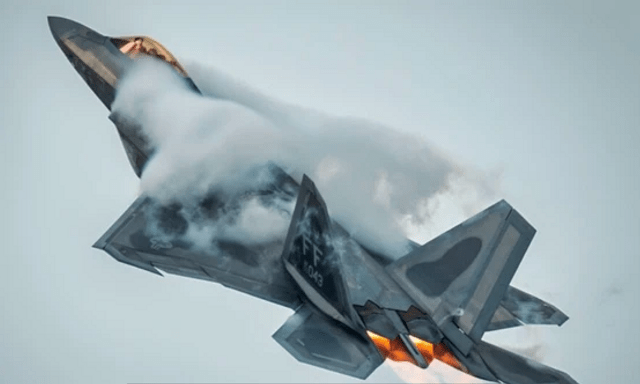 Mỹ từng muốn sở hữu hàng trăm F-22 nhưng lại bỏ dở giữa chừng
