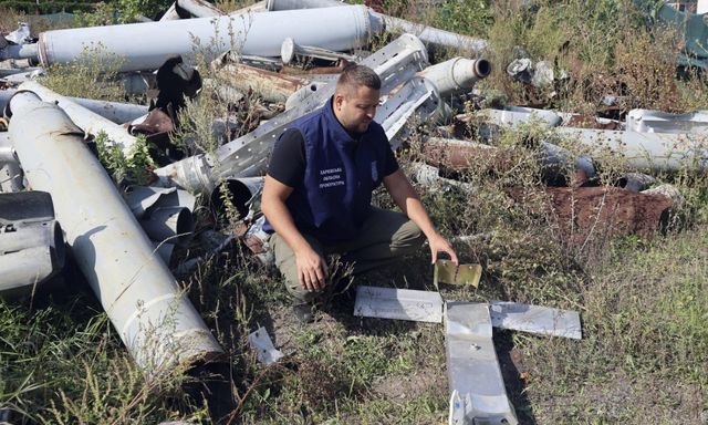 Hơn 150 loại vũ khí Nga 'bị bóc tách từng lớp': Ukraine 'thả cửa' cho phương Tây khai thác