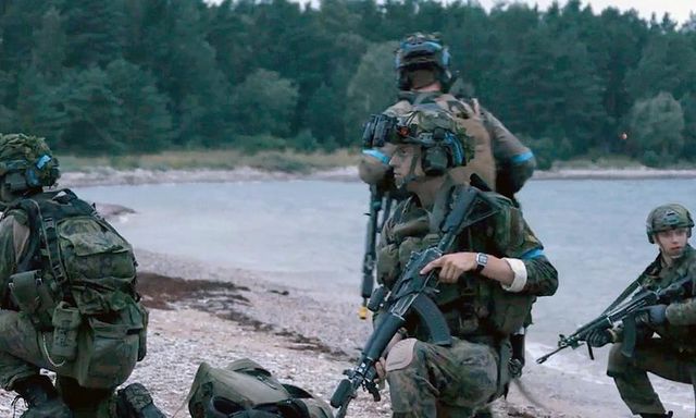 Nga lần đầu bắn đạn thật sát biên giới: Quốc gia NATO tung 'bước đi quân sự' 1.000 lính