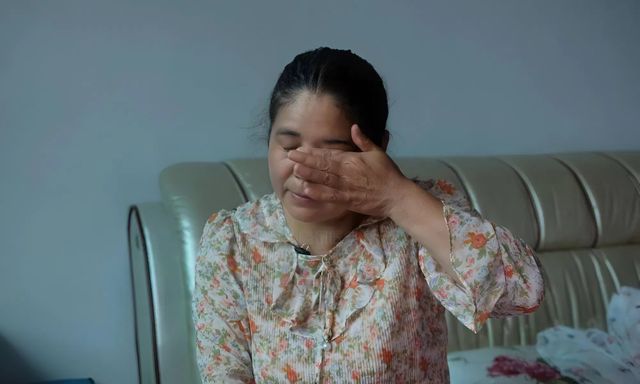 Giá ngày xưa tôi đừng khoe khoang điều này thì giờ con trai không phải xấu hổ với họ hàng: Ngẫm lại thấy mình dại quá!