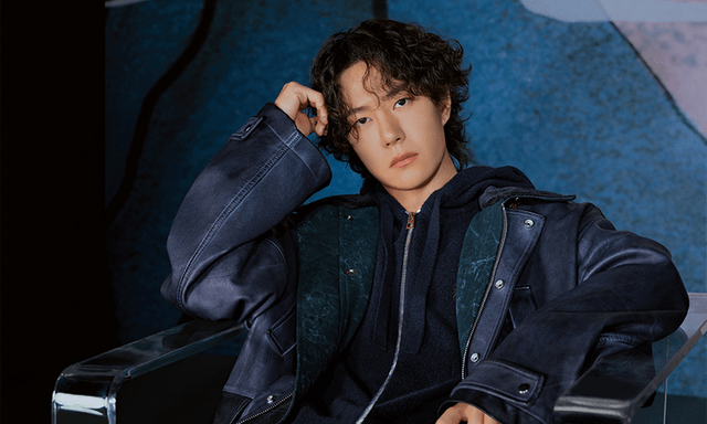 Cả năm mải mê leo núi, Vương Nhất Bác vẫn khiến hot search “chấn động” vì loạt ảnh mới toanh