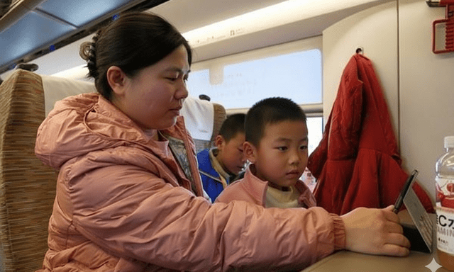 Vài dòng viết vội trên túi giấy vệ sinh hé lộ sự BẤT LỰC của hàng ngàn gia đình, lời hồi đáp sau đó càng chấn động hơn!