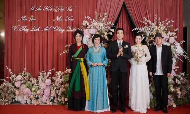 Ca sĩ Vũ Thùy Linh thông báo 