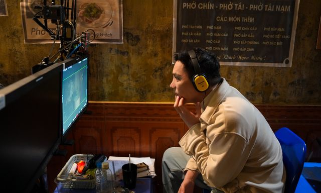 Cha đẻ ca khúc Việt Nam ơi làm đạo diễn phim Tết với sự góp mặt của Vua hài đất Bắc Xuân Hinh