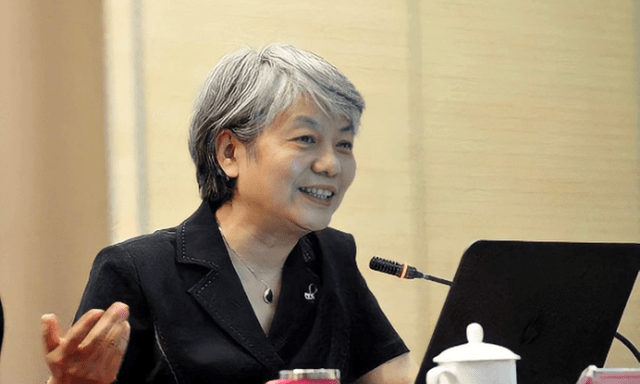 Giáo sư nổi tiếng nói thẳng: Thứ thật sự hủy hoại cuộc đời một đứa trẻ không phải là game, cũng không phải vì ham chơi, mà là…