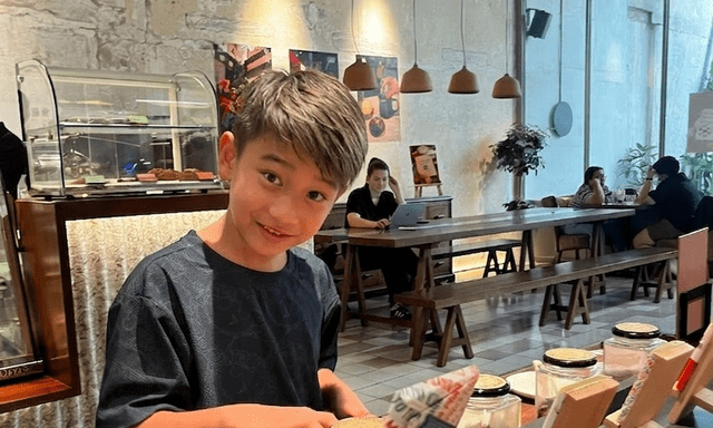 Con tiêu xài phung phí, bà mẹ TPHCM chỉ dùng 1 