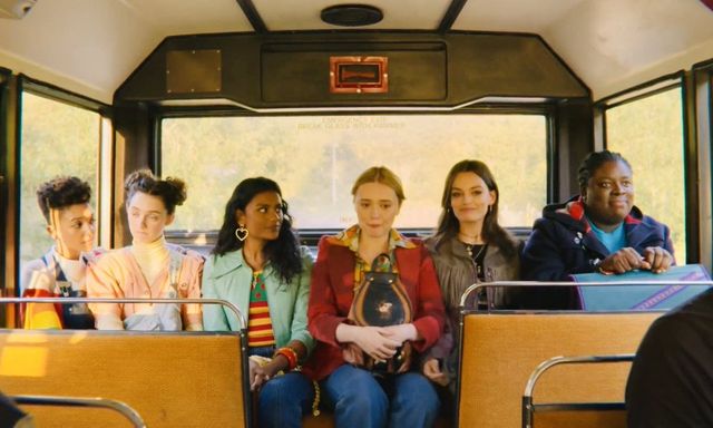 Xem phim Sex Education, tôi nhận ra mình đang thiếu hụt 1 kỹ năng quan trọng: Nó vô tình khiến cuộc sống mệt mỏi và cô đơn!